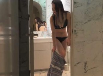 【母子相姦】『Tバックなんて履いてるんだ』エロい下着の46歳母に興奮する息子が禁断のセックス！