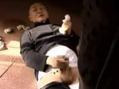 下着泥棒男がそのパンツを手に...それだけでは終わらず母を力尽くで犯す鬼畜なまでの強制性交