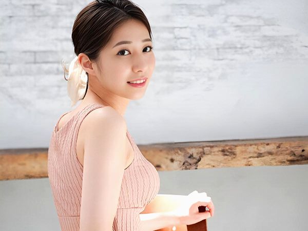 ＜長嶋沙央梨×34歳＞色白清楚なスレンダー美魔女が初撮りAVデビュー！乳首舐めで羞恥するスケベ他人妻がデカチン交尾で痙攣興奮イキ＜不倫＞