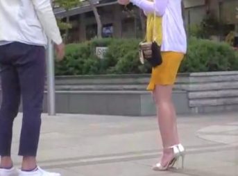 【他人妻ナンパ】色気むんむんセレブ他人妻！戸惑いながらもマ〇コは濡れ濡れ...浮気ちんぽ受け入れイキ乱れる！