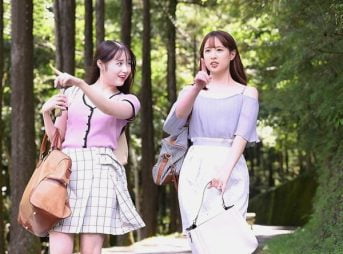 ＜奥様ナンパ＞温泉旅行を満喫するスケベ貧乳若妻を集団NTR！羞恥な輪姦乱痴気で大量潮吹きさせ痙攣子宮を鬼畜のナカ出しレイプ！