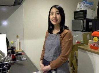 【他人妻ナンパ】新婚奥様39歳！背徳感たっぷりで知らないオトコに躰を許す寝取られセックス！