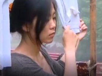 【奥様浮気】旦那を見送ったら早速、浮気相手登場！朝から派手に浮気ちんぽハメまくる大胆不敵なおばさん！