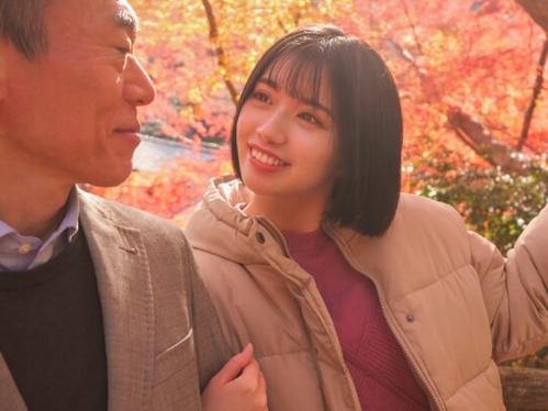 二回り年下の可愛い愛人と温泉旅行する贅沢なおじさん！お互い本能丸出しでケモノのようにドロドロ濃密セックスに没頭！