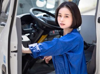 ＜奥様NTR＞発情したバイト上司に車内輪姦されるえろ巨乳若妻…が不覚にも快楽堕ち→チクビ舐め手コキで巨根懇願の浮気エッチ