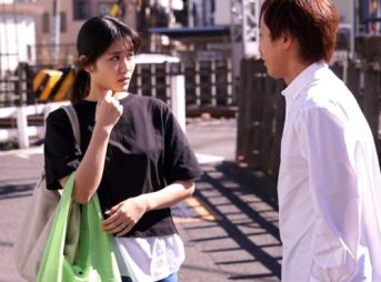 地味で純情な他人妻が他人棒パコられ平凡な日常が変わってゆく…　遂には騙され飢えたおやじ共の餌食になってしまう！