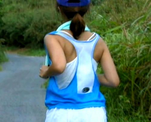 〈ヘンリー塚本〉ジョギング中に２人組の男に襲われ問答無用の青姦ＦＵＣＫ！