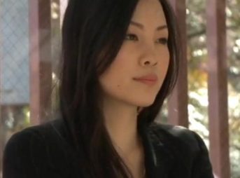 【ヘンリー塚本】通勤電車で出会った中年に胸をトキメかす奥様！誘われるがまま浮気ちんぽパコられ浮気の味を知る！