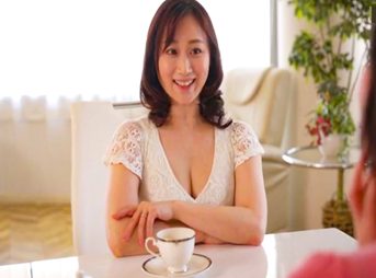 【川上ゆう×奥様ＮＴＲ】欲求不満の美人奥様がムラムラしてオナニーで性欲解消！ガマンできず義理の息子と禁断性交！