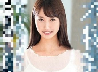 【本物人妻】眩しい清楚他人妻だが性欲絶倫！旦那だけではまるで足りない様子、浮気ちんぽを本気でハメまくって興奮！