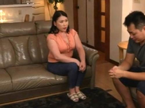 『良かったら私が…』種付レスで悩む娘婿に名乗りを上げるお母さん！大きなおっぱいむちむちボディを頂いちゃう家庭内浮気！