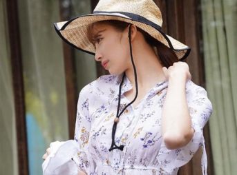 【奥さんNTR】暇な隣人奥さんが大胆誘惑！グチョグチョになったマ〇コで顔面騎乗位、骨抜きにされてハメまくってしまう！