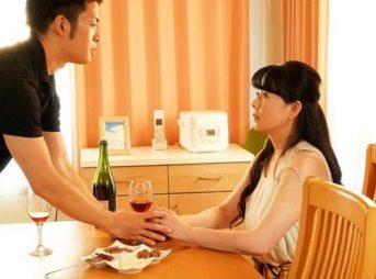 【奥様NTR】『私は結婚してるのっ、冷静になって…』美しいい熟女OLが部下に欲情される！強引だったが若いちんぽに激イキ！