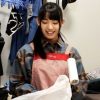 【おばさんレンタル】家事代行サービスの28歳美奥様な家政婦をガチ口説き！裸エプロンを着てエロ依頼に応える浮気ナカダシ盗撮