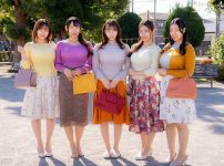 【奥様ナンパ】エロたわわなおっぱいな子持ち熟女5人がミラー号で処女男男の子と王様ゲーム企画！若者と楽しむ性欲旺盛な母たち！